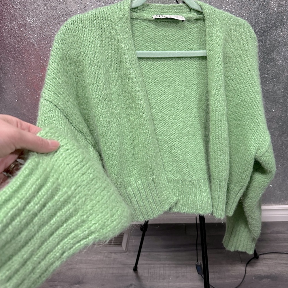 Zara - Women's Green Cropped Knit Sweater